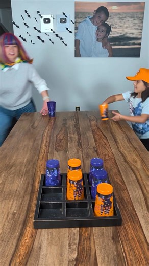 Catch the Ping Pong Ball Tic Tac Toe! 🎃🦇 #fungame #funtime #tictactoe | Familyfuniq
