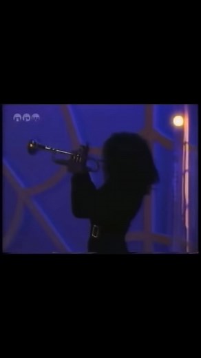 Deon Estus. Heaven Help Me. #rnbmusic #goldentones #deonestus #80snostalgia #80srnb | Golden Tones