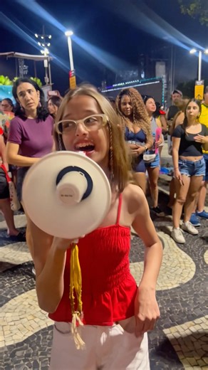 Qual é o nome da música ? #laviniajoia #viral