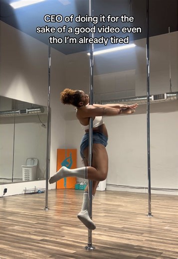 This was after I’d instructed like 2 parties— but i was NOT leaving the studio without a good video, i refused!! 😝 & im glad i did #poledancersoftiktok #poleflow #spinpole #poleartist #magicmyah #poleinstructor