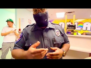 Crazy: SECURITY GUARD WONT QUIT!!!GOES INSANE!!! Calls 5-0(EPIC FAIL) Orlando Florida