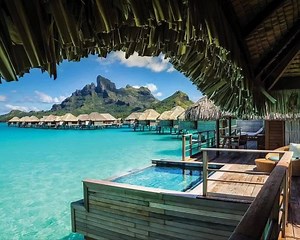 Discover unparalleled luxury in the South Seas at Four Seasons Resort Bora Bora. | Four Seasons Resort Bora Bora
