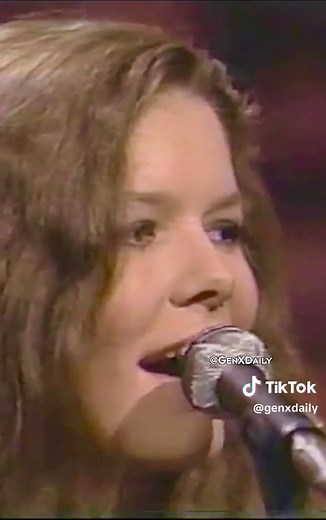 Edie Brickell & New Bohemians - What I Am Live Performance