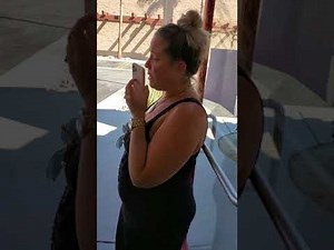 Karen Refused Service for Not Wearing Face Mask Calls 911