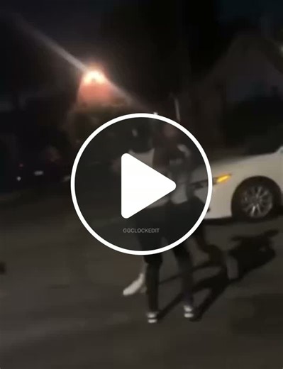 Donyae vs Tashi Street Fight #NowThatsTv#fightcami #fightcam #crazymoments #crazy #funny  - NewsBreak