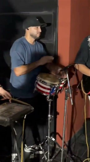 #damasgratis #cumbiaenvivo #unpocoderuido #musica #parati #lajuntadadelosartistas