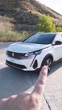 Al volante del Peugeot 3008 Hybrid 2022
