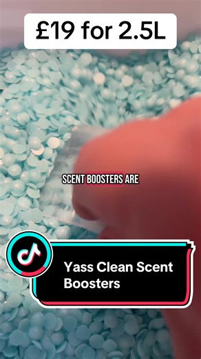 Naomi Wilkinson -Author on TikTok