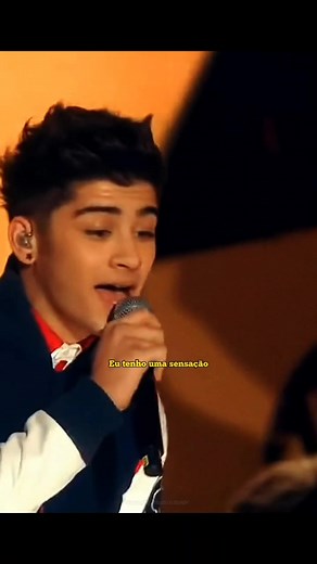 One Direction Covers 'I Gotta Feeling' | Pop Music Performance