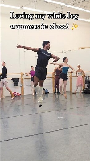 loving my white legs warmers in ballet class! #ballet #profesionaldancer #dance #dancer #dancerlife