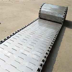 [Hot Item] Steel Slat Conveyor Belt with Flights Guard Edge Heat Treatment Wear Resistance