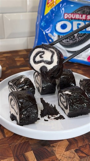 Oreo sushi