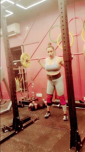 Turning pain into power#LegDay #LegWorkout #LowerBodyWorkout #StrongLegs #FitnessMotivation #NoSkipL