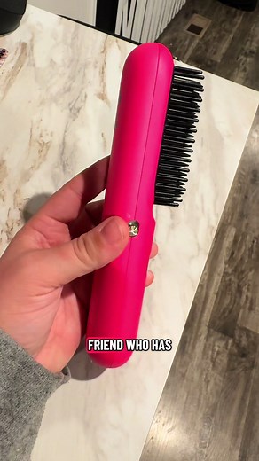 It’s a Cordless Hot Brush that actually works! #hotbrush #cordlesshairtool #onthegohair #fanttikhair #hairtok