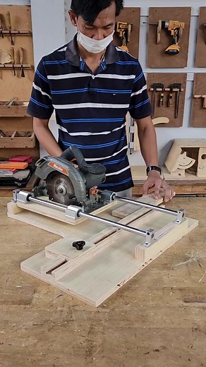 Amazing woodworking circular saw #woodworking #amazing #woodwork #ideas #tiktok #fyp #saw