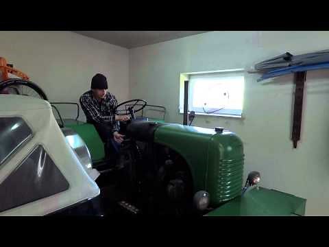 Starten eines alten Traktor