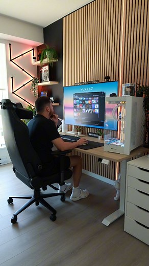 438 reactions · 15 shares | Happy Monday! After one month, I am back home  Now it's time to update my games, wallpapers, and create new content. This week will be busy  Have a nice day! ◇  #pc #desktop #computer #cozy #cozyvibes #tech #fyp #setup #setupgaming #deskinspiration #setupinspiration #setupwars #battlestation #pcmr #cozyroom #workspace #deskgoals #SetupTour #pcgamer #technology #officegoals #officedesign #homeoffice #pcbuild | Bam's Tech Zone | Facebook