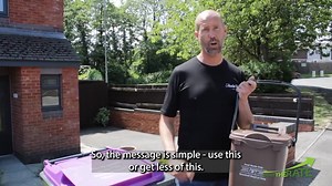 ♻️ We think food waste recycling is easy, and so does Councillor Dave Thomas, who is part of the Council's Strategic Partnership Board who are working together to help raise the recycling rate in Torfaen. Please share with anyone who is thinking about giving food waste recycling a go....it really is simple 🍎 Together we can raise the recycling rate in Torfaen #RaisetheRate | Torfaen