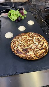 114K views · 141 reactions | Tortilla Espanola (Traditional Spanish Omelette) 襤凜 #omelette #tortilla #spanishomelette | Foody Fetish | Facebook