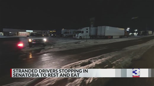 Stranded drivers stop to eat, rest in Senatobia, MS