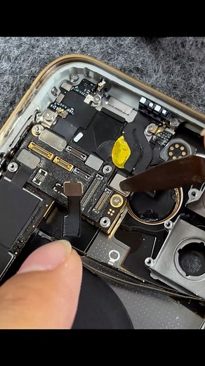 125K views · 1K reactions | I Turn OLD iPhone 12 into a BRAND NEW iPhone 16 Pro. Part 15 #fblifestyle #fbreels #IPHONE #diy #fypシ | JaiPhone | Facebook