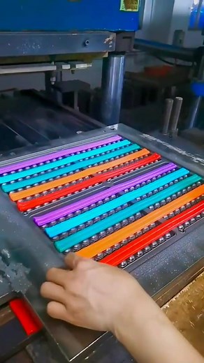 how figets are made🤔 #relax #foryou #fyp #bubble #toy #childrensday