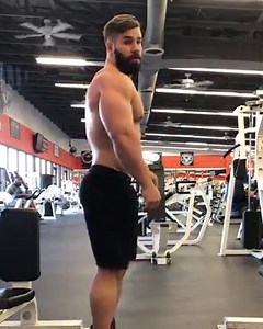 2.1K views · 204 reactions | Off-season will be over soon, tryna get thickkkk with the time I have left  - Shorts by Jed North - #bodybuilding #flex #posing #shirtless #offseason #arms #beard #abs #vacuumpose #biceps #muscle #gymlife #classicphysique | Jake Burton - Mutil8 | Facebook