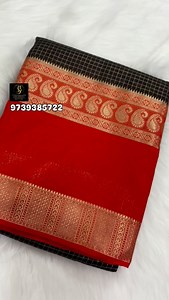 Premium checks crepe with contrast border and blouse😍 just @1600 free shipping Please dm on 9739385722 to place the order | Suma Balraj Creations