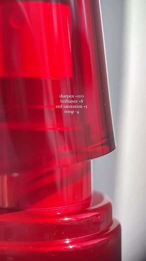 Shin ✨ on Instagram: "This is one of those vids that didn’t need that much colour grading because the lighting was ✨divine✨ & the product itself is very ✨aesthetic✨ BUT, no matter how good your shooting conditions are, you still need to edit it babe (only if you want a CRISP video). 1. SHARPEN - always always sharpen your video! If you were only to choose one adjustment in your life, make it this one 🤣 My rule is if you are sharpening macro shots - bump it up to 100, sometimes a lil bit more th