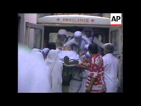 INDIA: CALCUTTA: MOTHER TERESA RELEASED FROM HOSPITAL