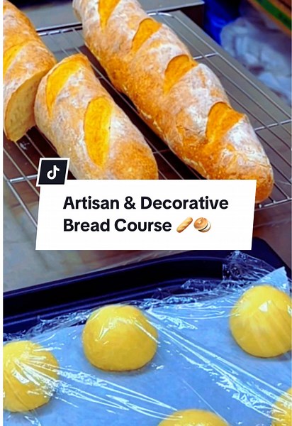 🥖 Did you know? You’ll get to bake 7 different artisan breads in our hands-on course and bring them all home fresh from the oven! Join our 4-day hands-on bread making class and learn to craft French Baguettes, Ciabatta, Sourdough, Bagels & more from scratch. 👨‍🍳 Fully equipped baking stations 📚 WSQ Certified | SkillsFuture, UTAP & PSEA Eligible 🎓 Bring home your own handmade artisan loaves! 📍 3 upcoming class slots left — sign up today and rise to the occasion! 🙌 #CoursemologySG #artisanb