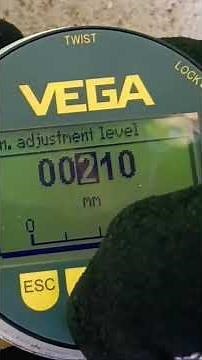 VEGAFLEX 81 level meter calibration via VEGADIS 81 display #VEGA #industrial #electronics #calibrate
