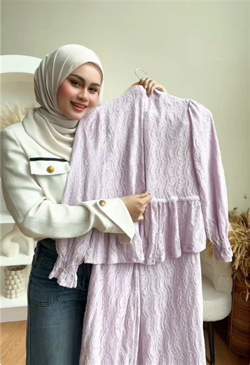 Less details,better fit Raya,but make it effortless 💜btw i pakai Darla Code Lavender 🪻💜 #bajuraya2026 #bellarista #lilac #bajulebaran #raya2026
