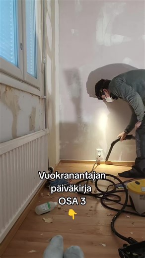 Vuokralaiset tulevat parin päivän päästä ja vielä on makuuhuoneen remontti vähän vaiheessa. Remppaa tehdään iltaisin töiden jälkeen. Tapetit olikin laitettu suoraan levyn päälle, joten tapettien repiminen oli hitaampaa, mitä oletettiin. Viikonloppu auttoi asiaa 👌#remontti #vuokranantaja #remppa #rivari