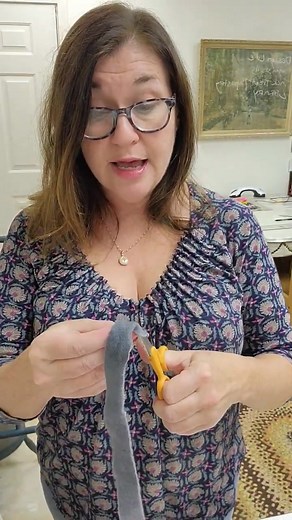 Can I use Latch Hooking canvas and a Latch Hook to Rug Hook_ Yes! and you should try it today! #rughookingartist #fblifestyle #rughooking #rughookersofinstagram #hookedrug #hookedrugs #rughookers #fiberart #fibreartist #wallart #hookedwallart #hookedart | Rug hooking