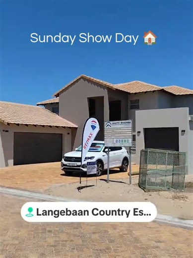 LANGEBAAN COUNTRY ESTATE 🏠 𝗢𝗡 𝗦𝗛𝗢𝗪 💥EXCLUSIVE JOINT MANDATE💥 MODERN ELEGANCE IN LE JUILLE 2 x Brand New Luxury Homes On Show this weekend in the exclusive new Le Juille development within Langebaan Country Estate. SUNDAY 1 FEBRUARY | 12:00-13:00 📞 Susan Opie on 082 403 2438 for more details. Pick up a map from security at the entrance gate on the Clubhouse side and follow the directions to the showhouses✅ #onshow #golfestate #langebaan #lagoon #westcoast