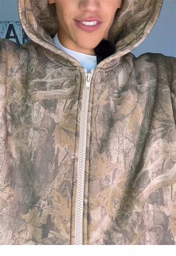 @Comfrt zip-ups are built for this time of the year.