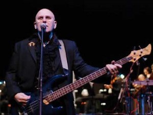 Kelly Groucutt (ex ELO) - The Fox (live in England 2001)