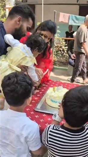 birthday celebration at old-age home 🏠🫶#spcial #old age home 🏠#blessings #1 year birthday 🎂#laxmi🧿♥️
