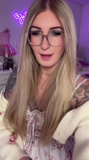 So cute right?😭💕 #trans #lgbtq #transtok #transgirl #transwomen