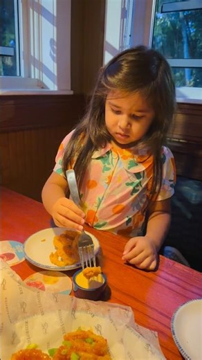 My daughter eat calamari ￼🦑#toddlers