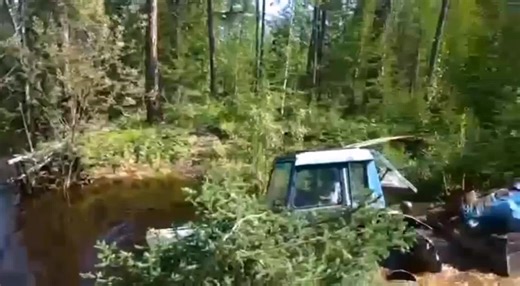 MTZ 152 Fertilizer Spreader in Yakutia