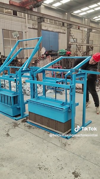 Handmade hollow brick machine#homemade #handmade #handmadebrick #buildingahouse #factory