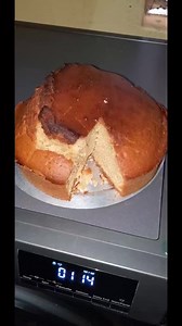21K views · 332 reactions | Why you shouldn't bake a cake in an electric oven with both the top and bottom heating elements on. #bakingtips #cakemaking #baking | Neme's Kitchen | Facebook
