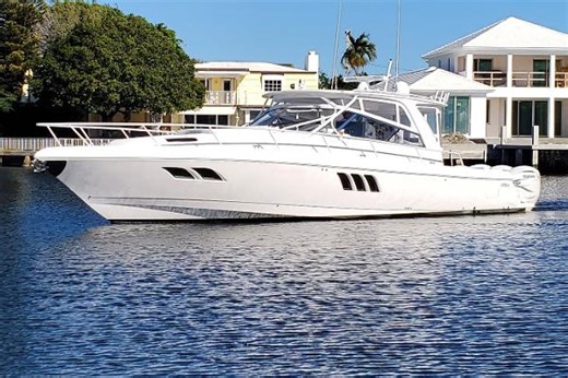 Used 2019 Intrepid 475 Sport Yacht, 33301 Fort Lauderdale - Boat Trader