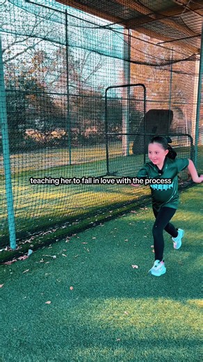building incredible attitudes and work ethic over here 🤘🥎 #softball #mentalgame #8usoftball
