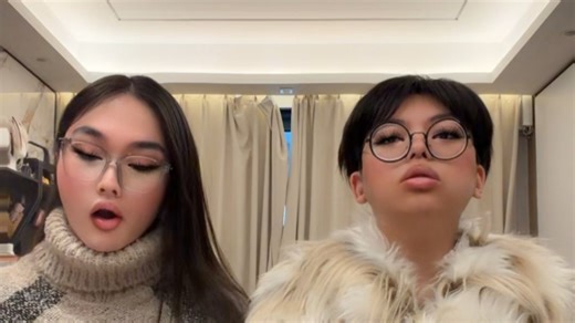 图书馆的那两个mean人be like