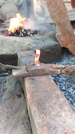 Living History in Hammer Strikes Blacksmith Craft Still Alive Today #blacksmith #10million #usa #for