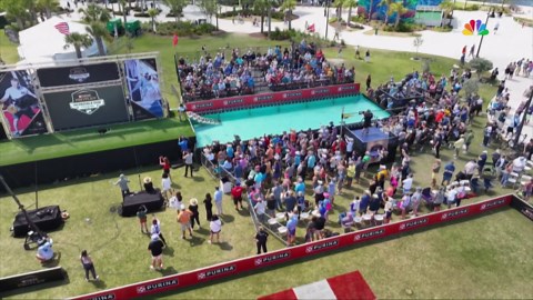 IDC Dog Diving Eastern Regional