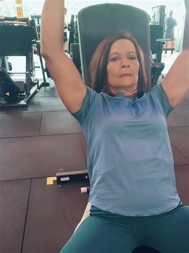 vamos que vamos de treino 🏋️💪🏋️💯 Let's go, let's go, training! 🏋️💪🏋️💯 #boracora #treino #viraltiktok #diamond